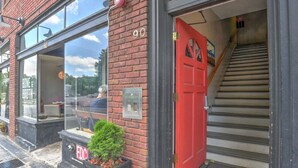 Unclassified image, 4 of 15, button - Charming Historic King James Building Unit #4 (Asheville)