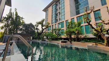 Outdoor pool, pool loungers