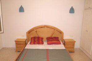 Huoneisto, 2 makuuhuonetta, parveke, vuoristonäköala | 2 makuuhuonetta, tallelokero huoneessa, silitysrauta/-lauta