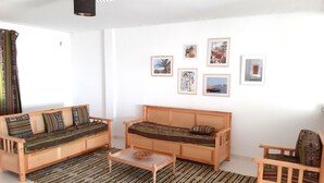 Apartment, 2 Bedrooms, Balcony, Sea View | Living area - La maison des oliviers (Hammamet)