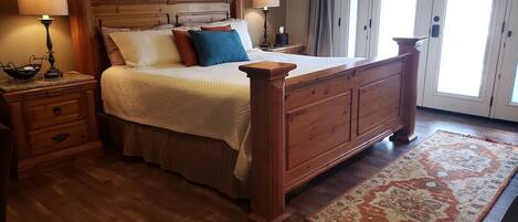 Escrivaninha, ferros/tábuas de passar roupa, Wi-Fi de cortesia