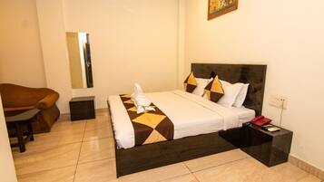 Premium Room | Minibar, soundproofing, free WiFi