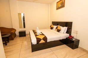 Minibar, soundproofing, free WiFi - Hotel Vinayak (Haridwar)