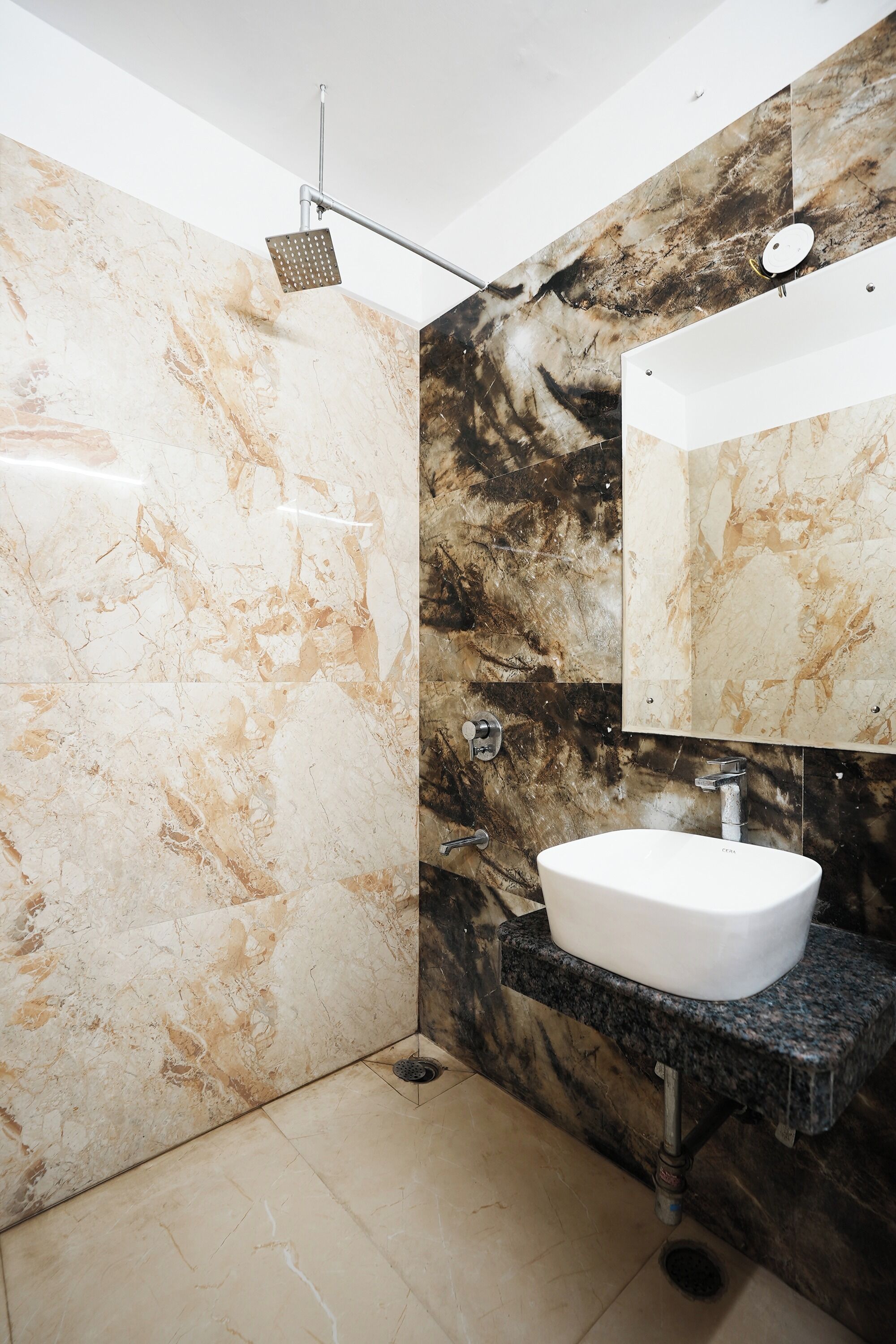 Photo - Hotel Om Paradise Near IGI Delhi Airport