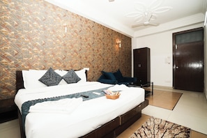 Suite | Escritorio, tabla de planchar con plancha, camas extra y wifi gratis 