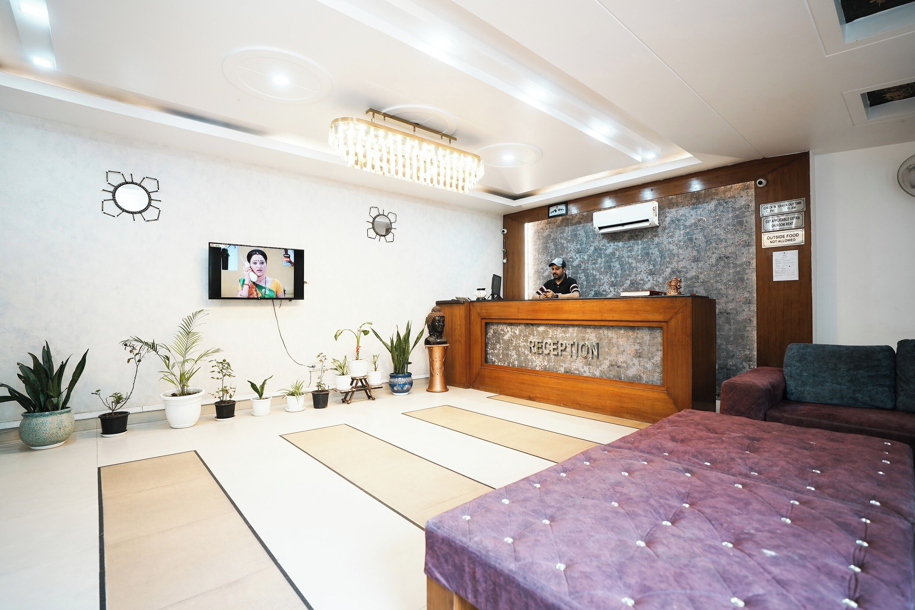 Photo - Hotel Om Paradise Near IGI Delhi Airport