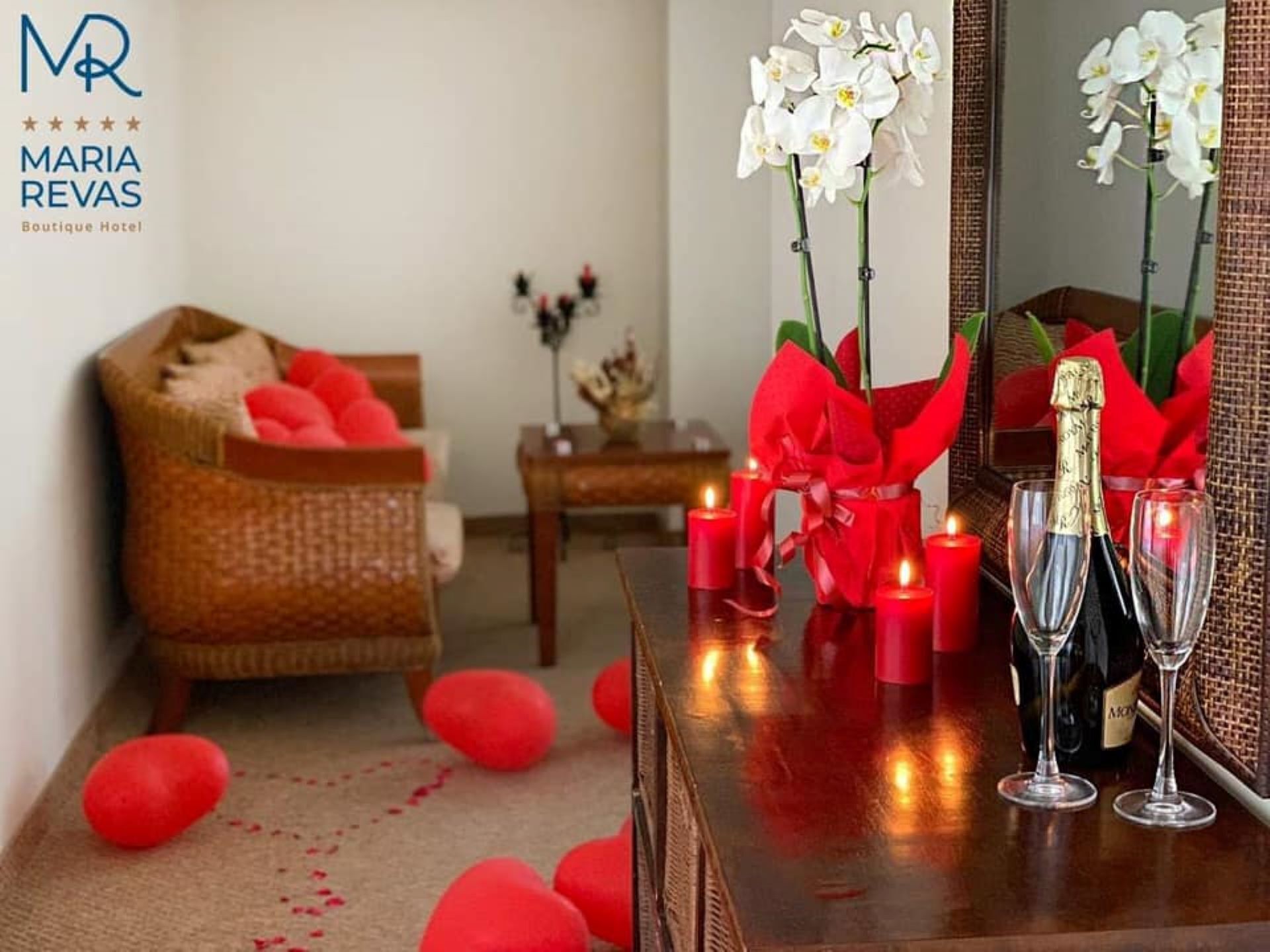 Deluxe Apartment, 1 Bedroom, Balcony, City View | Room amenity