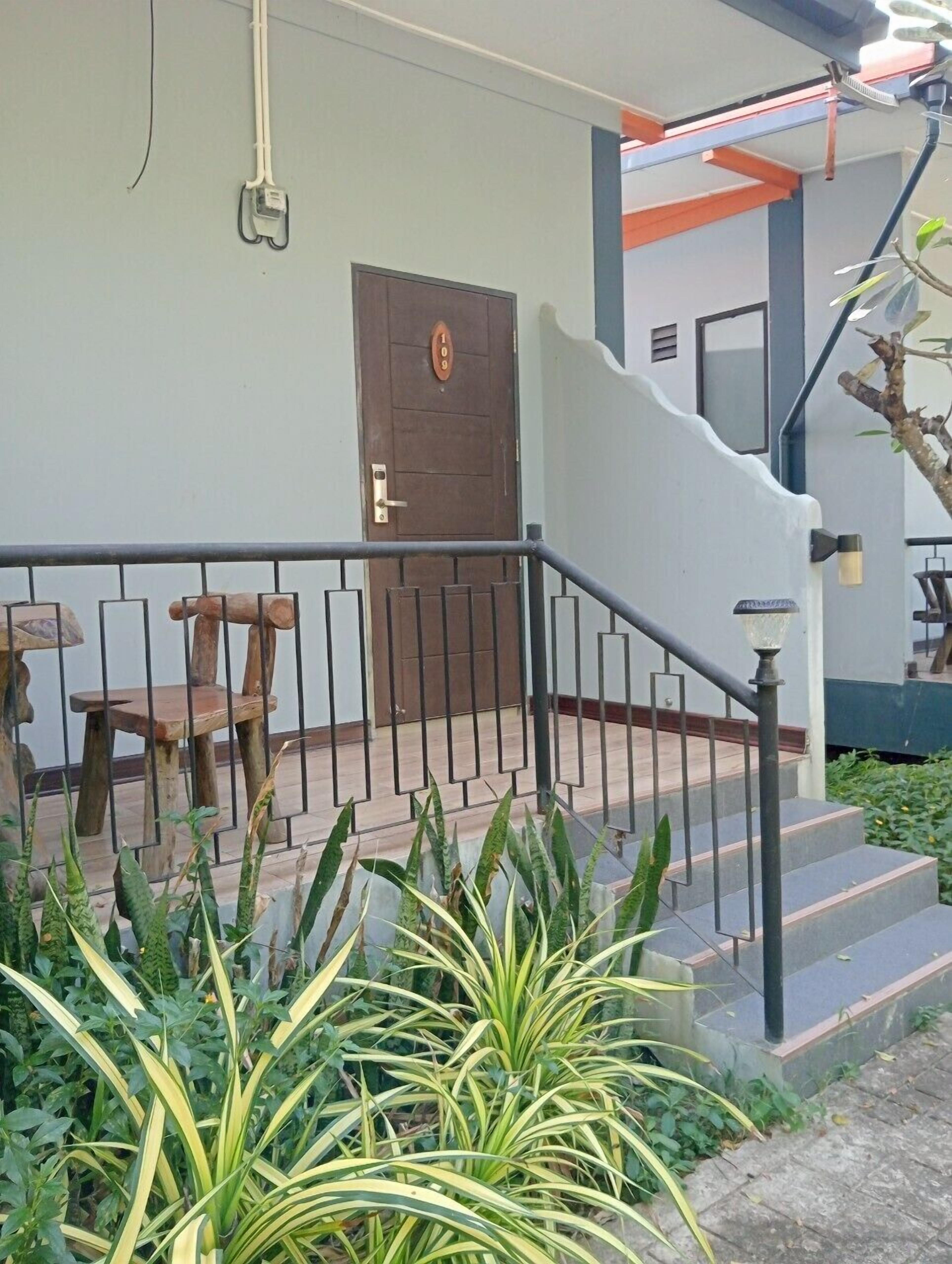 Superior Mobile Home | Street view