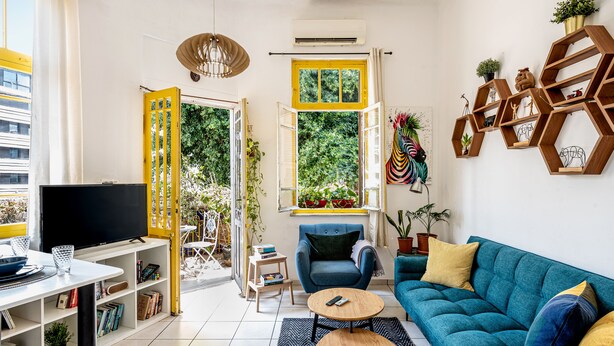 One bedroom Apartment with Balcony | WiFi (free), individually furnished - 15 Ben Yehuda Studios (Tel Aviv)