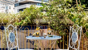 One bedroom Apartment with Balcony | Terrace/patio - 15 Ben Yehuda Studios (Tel Aviv)