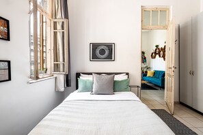 One bedroom Apartment with Balcony