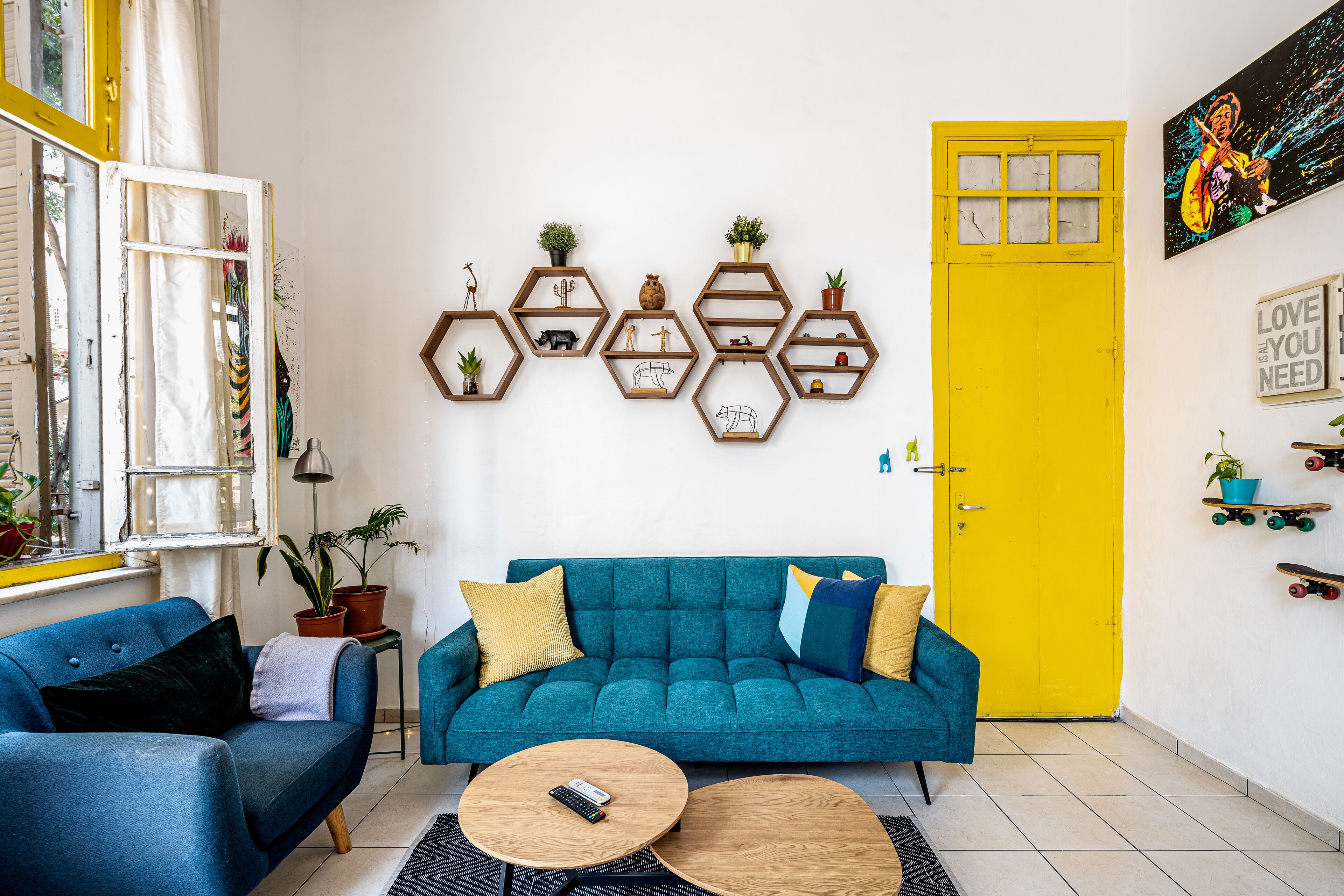 One bedroom Apartment with Balcony | Area keluarga