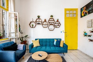 One bedroom Apartment with Balcony | Aire de séjour