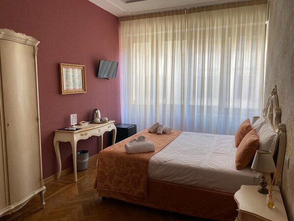 Deluxe-rum | 1 sovrum, memory foam-madrasser och minibar