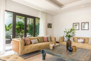 En 48-tommers LED-TV med kabel-kanaler samt TV