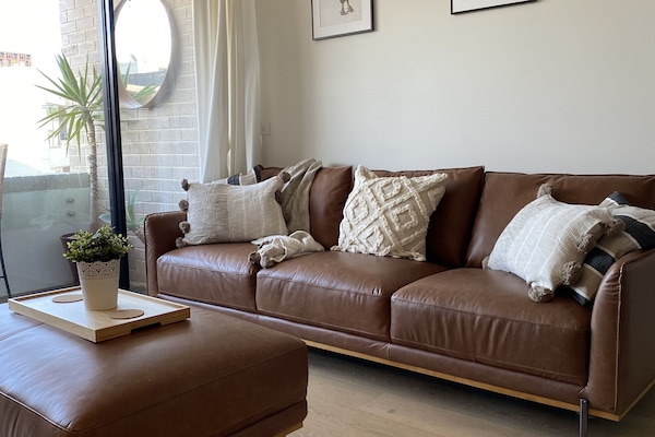 Tv, dvd-spelare och böcker