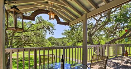 Countryside Cottage: 17 Mi to Downtown San Antonio