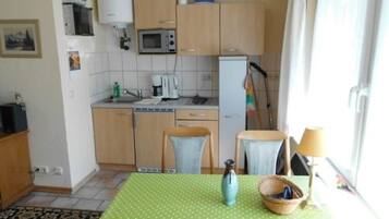 Kühlschrank, Mikrowelle