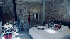 4 bedrooms, desk, free WiFi, bed sheets - Exceptional Venetian residence with private pool in the Heart of the Old Town  (Rethymnon)