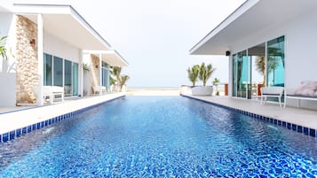 Pool | Outdoor pool