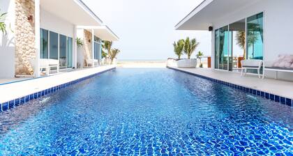 Vela villa Luxe strand Cha Am, Thailand