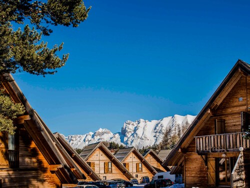 Chalet rénové 7 pers, 2 chambres, parking, animaux admis