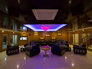 Lounge no saguão