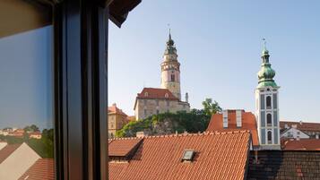 Comfort Double Room, City View | Blackout drapes, free WiFi, bed sheets