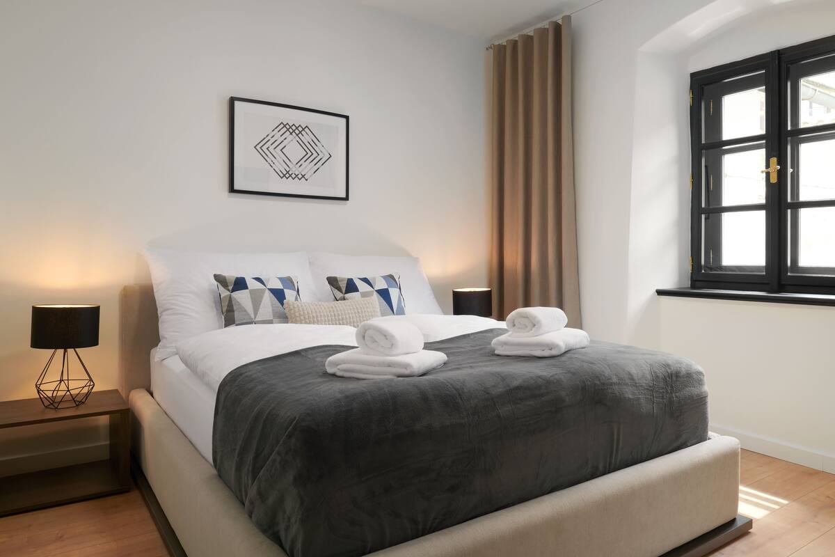 Comfort Double Room | Blackout drapes, WiFi (free), bed sheets