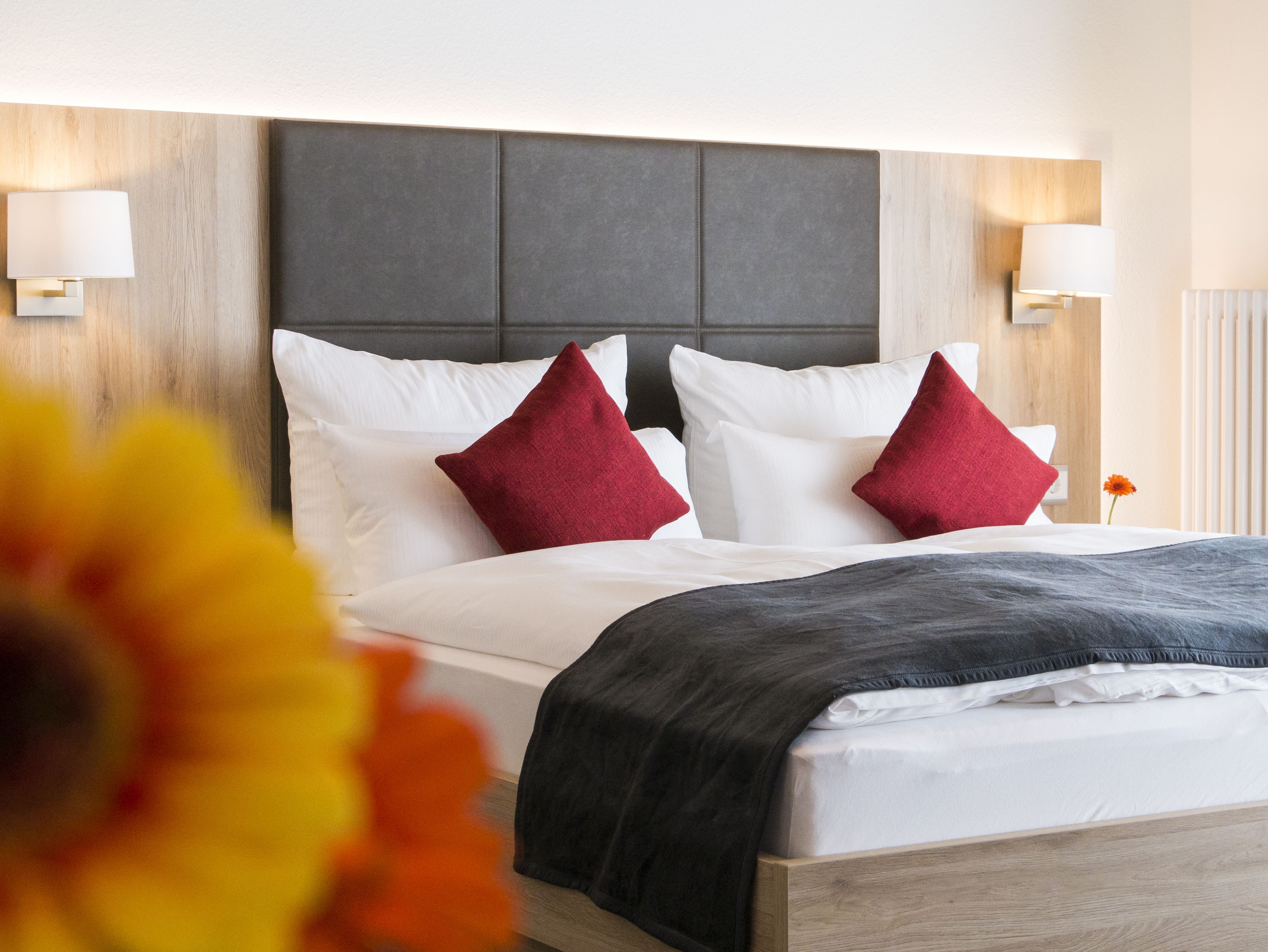 junior suite, 2 bedrooms | in-room safe, desk, laptop workspace, blackout curtains