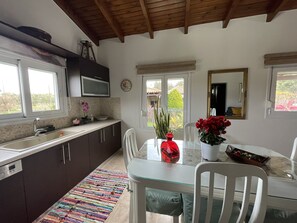 Refrigerador, horno, parrilla de estufa y lavavajillas