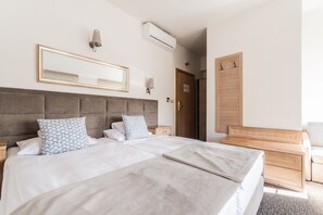 스탠다드 트윈룸 | 책상, 노트북 작업 공간, 암막 커튼, 무료 WiFi