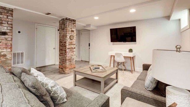 TV, offices - Cool Guest House. Close to Uptown. Walk Everywhere (Charlotte)