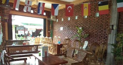 LiLa Inn - Bukwit Lawang