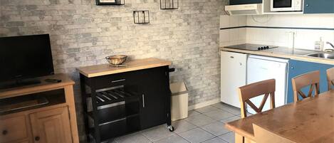 Fridge, microwave, dishwasher