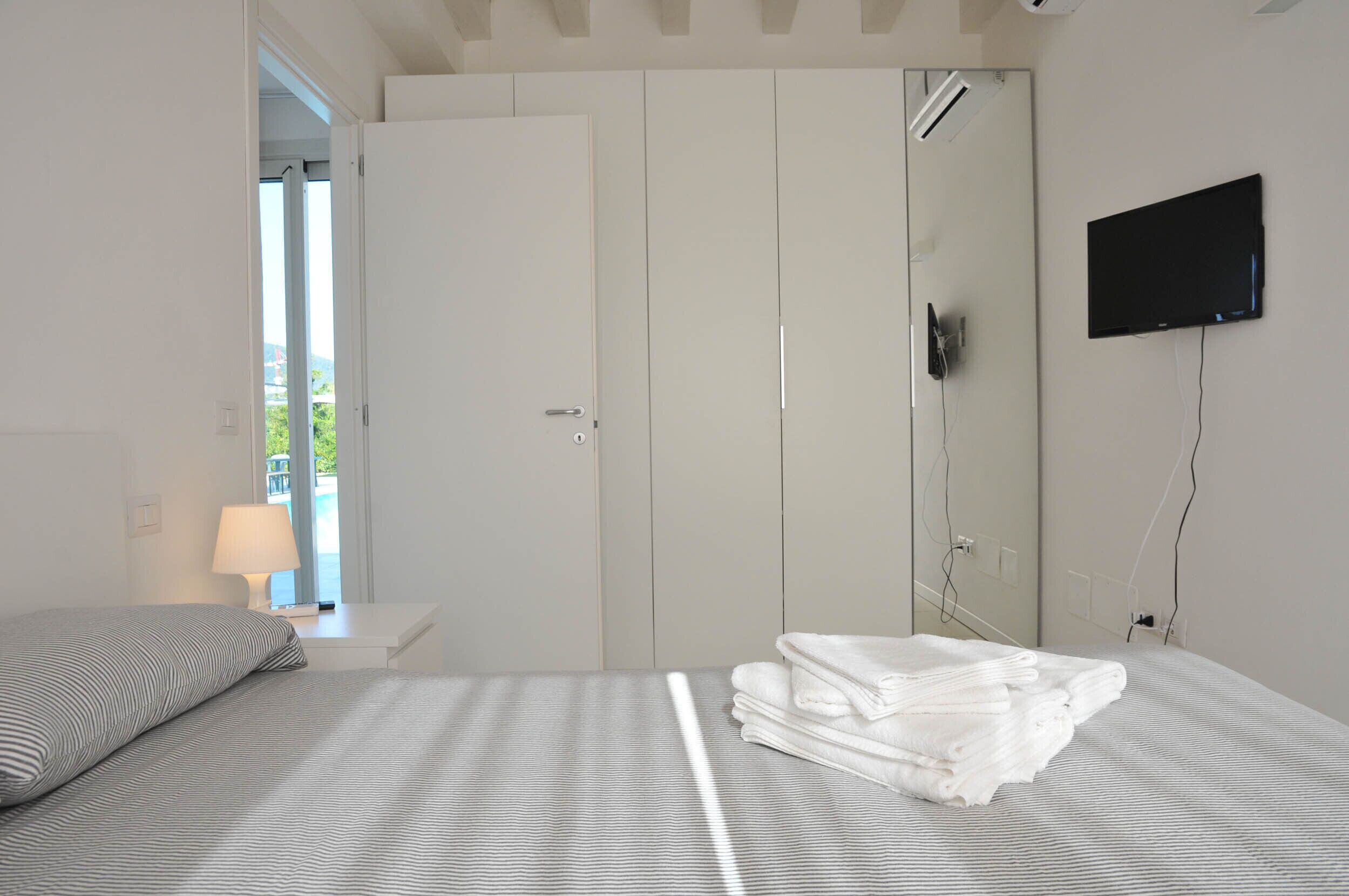 5 Schlafzimmer, Zimmersafe, WLAN, Bettwäsche