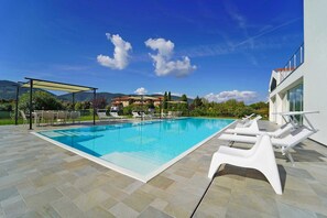 Piscine extérieure