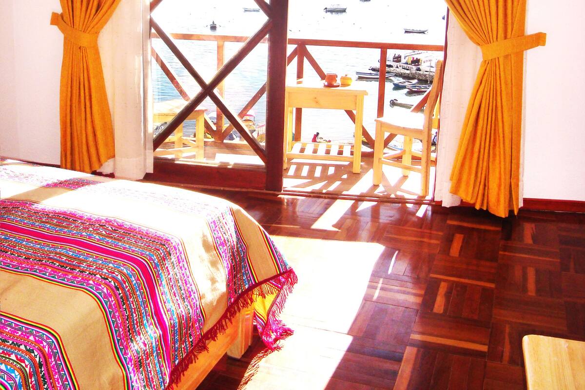 3 bedrooms, in-room safe, bed sheets