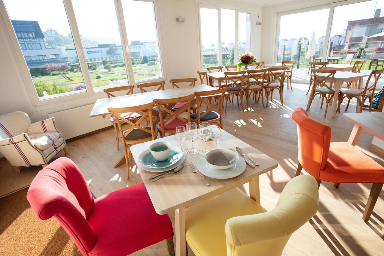 daily buffet breakfast (eur 1 per person)