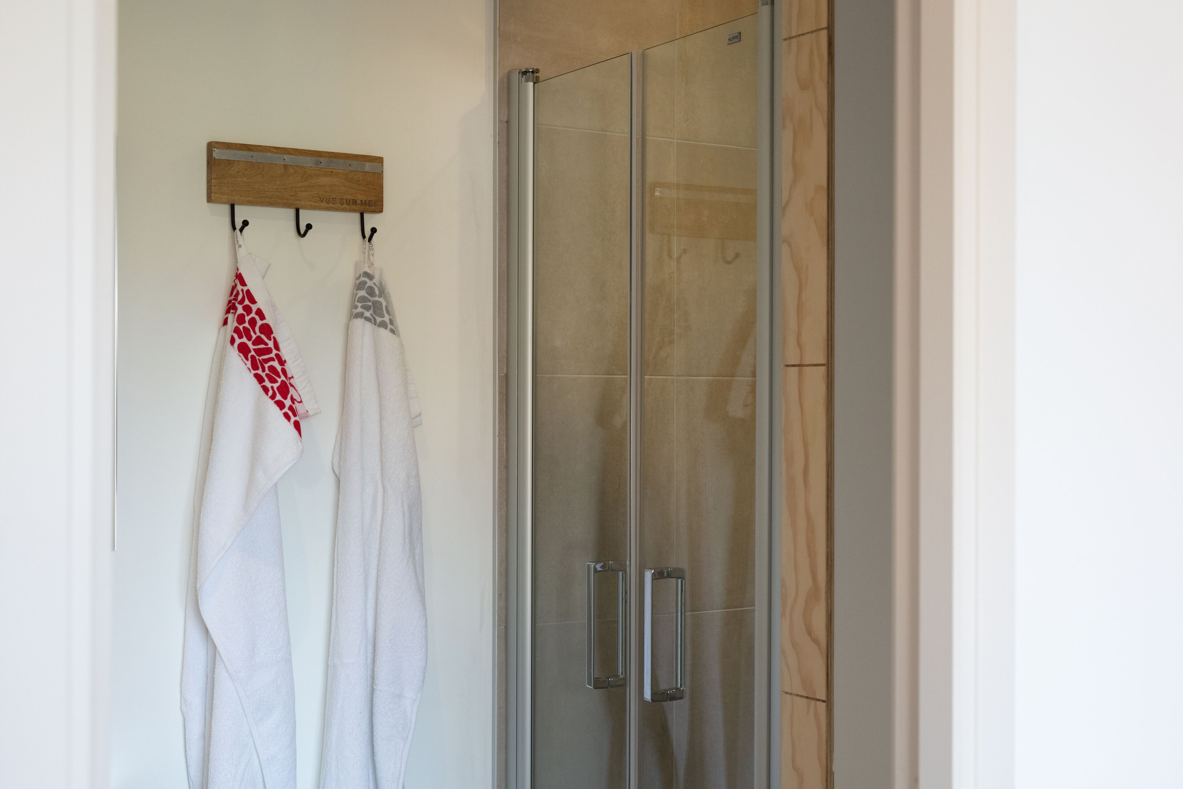 double room (chambre 7) | bathroom shower