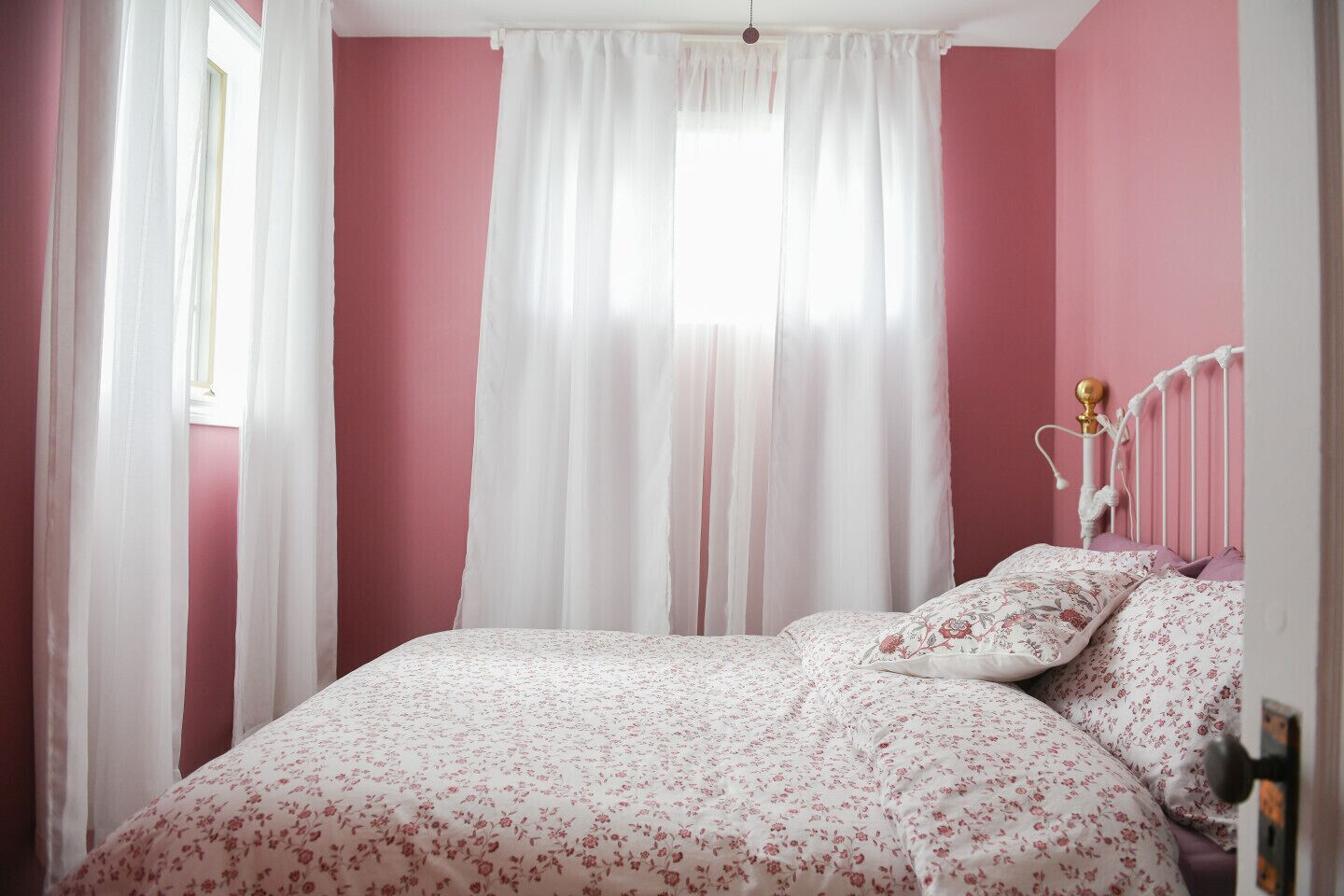 3 chambres, fer et planche à repasser, lit parapluie, Wi-Fi gratuit