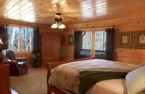 2 bedrooms, pillow-top beds, iron/ironing board, WiFi