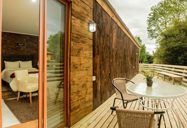 Superior Double Room, 1 Queen Bed, Terrace, Garden View | Terrace/patio - Hostal & Loft El Laurel (Temuco)