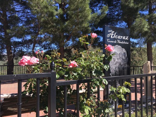 Cozy centenary country house