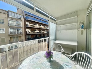 Outdoor dining - GREAT APARTMENT IN OLD TOWN R058 (Benidorm)