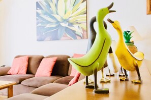 TV - Executive Comfort Triple Room (Playa del Carmen)