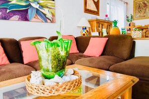 Interior - Executive Comfort Triple Room (Playa del Carmen)