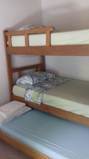 2 bedrooms