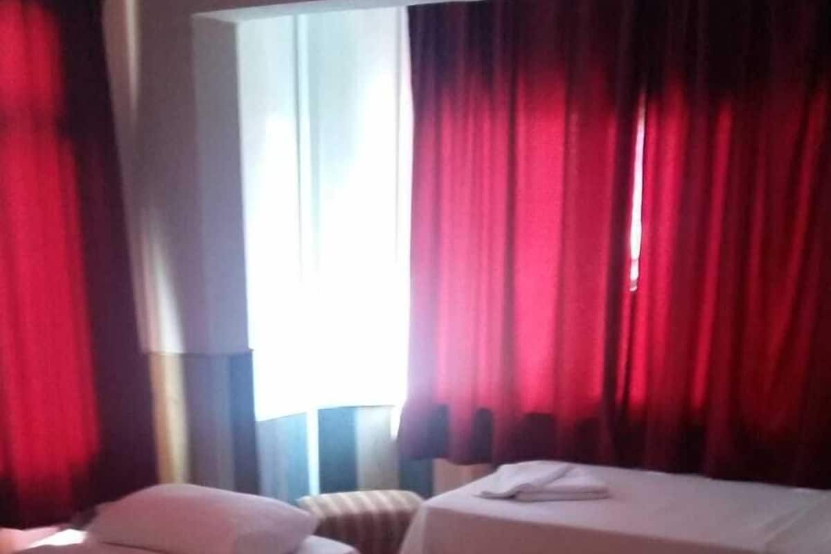 Standard-Dreibettzimmer | Minibar, kostenloses WLAN