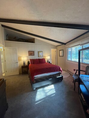 3 bedrooms, iron/ironing board, Internet, bed sheets